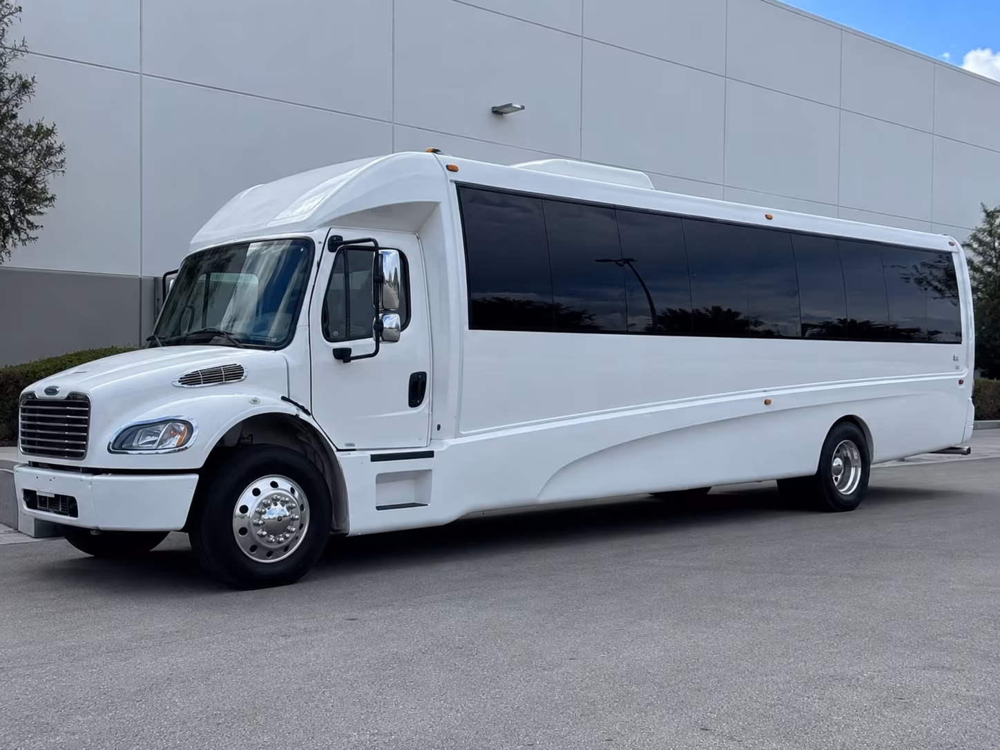 Kirkland Bachelor & Bachelorette Transportation