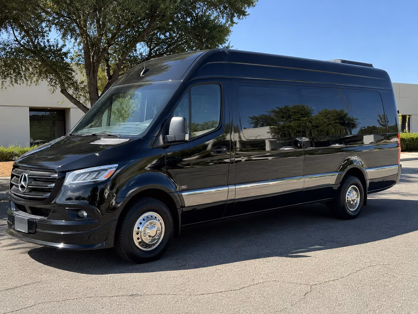 Seattle Airport Shuttle & Transportation party bus exterior