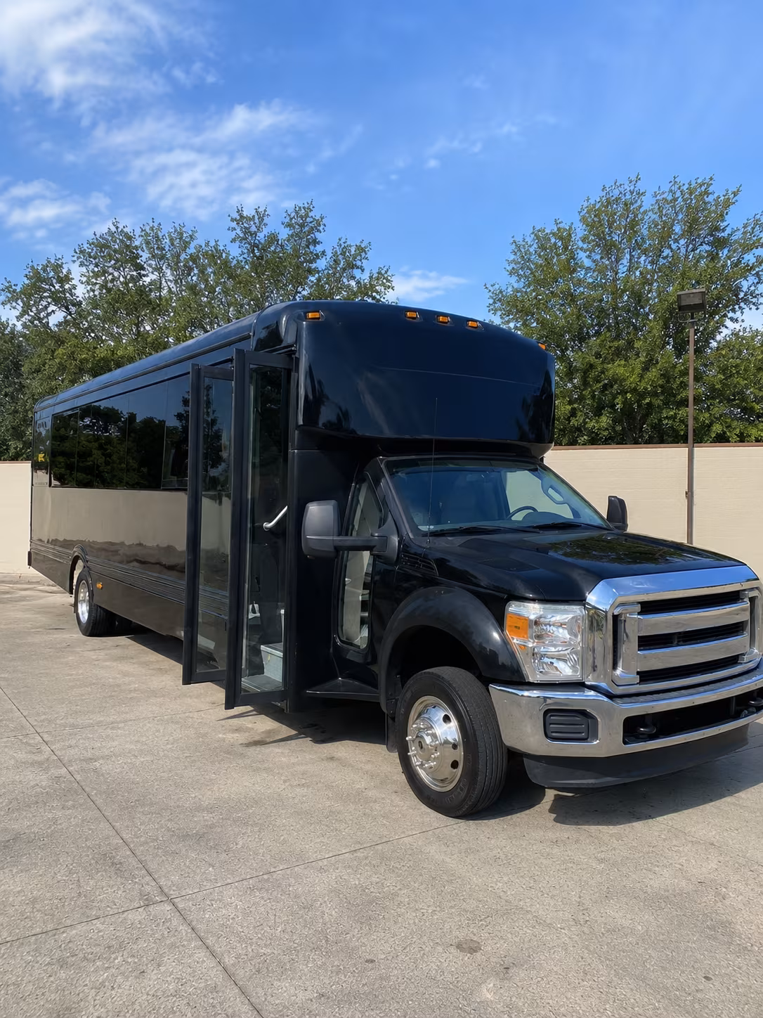 Seattle Concert & Music Festival Transportation party bus exterior