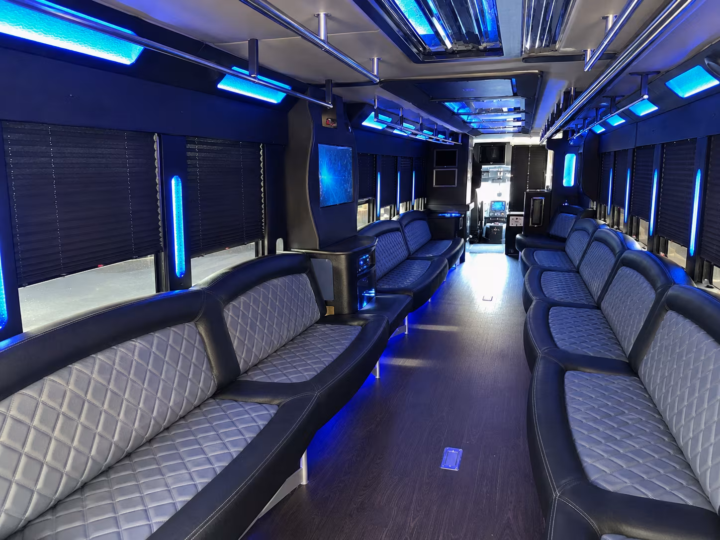 Seattle Winery Tour & Pub Crawl Transportation party bus exterior